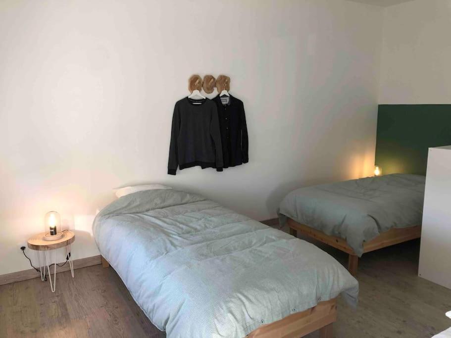 Maison Sur La Place Du Village D'Ourville En Caux Luaran gambar