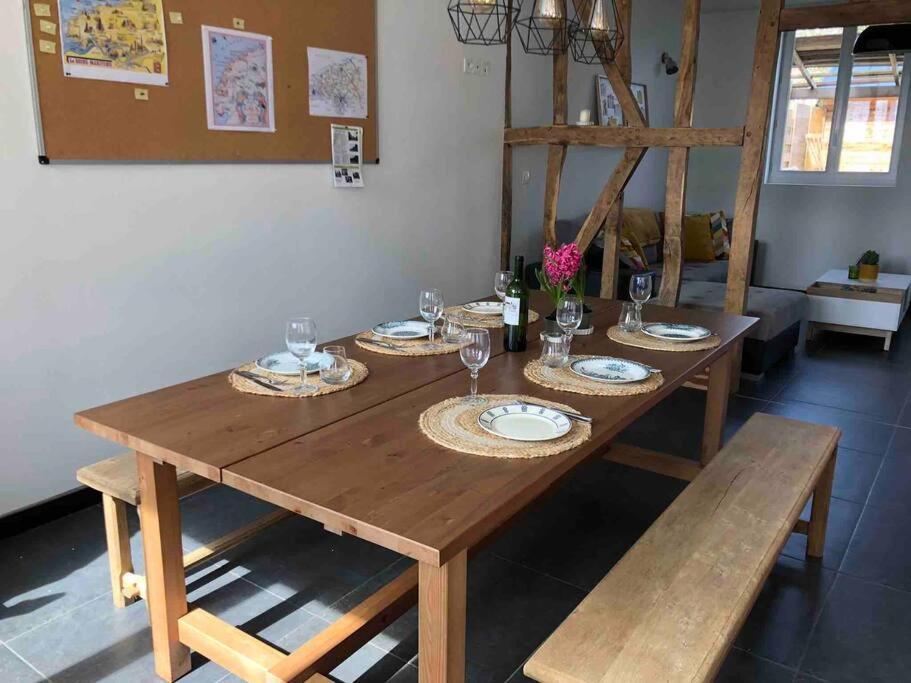 Maison Sur La Place Du Village D'Ourville En Caux Luaran gambar
